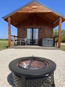 Queen Bee glamping with fire pit